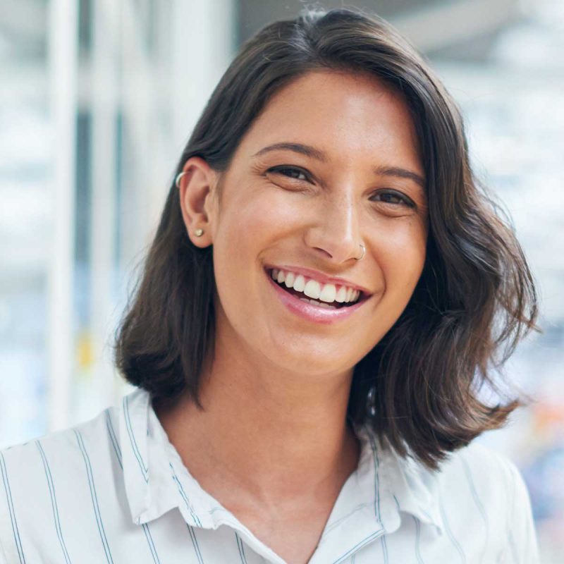 Shot-of-a-young-businesswoman-using-a-digital-tablet-in-a-modern-office-800x800